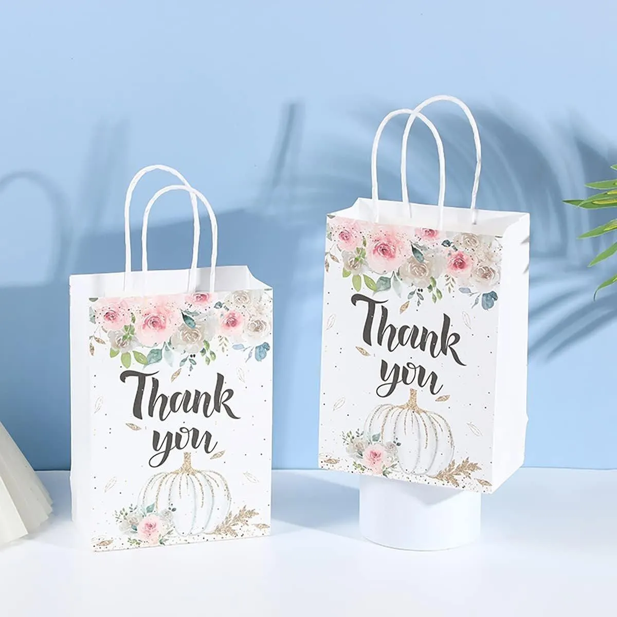 30pcs Printed Gift Bags Holiday Packaging Tote Gift Bags for Christmas Party