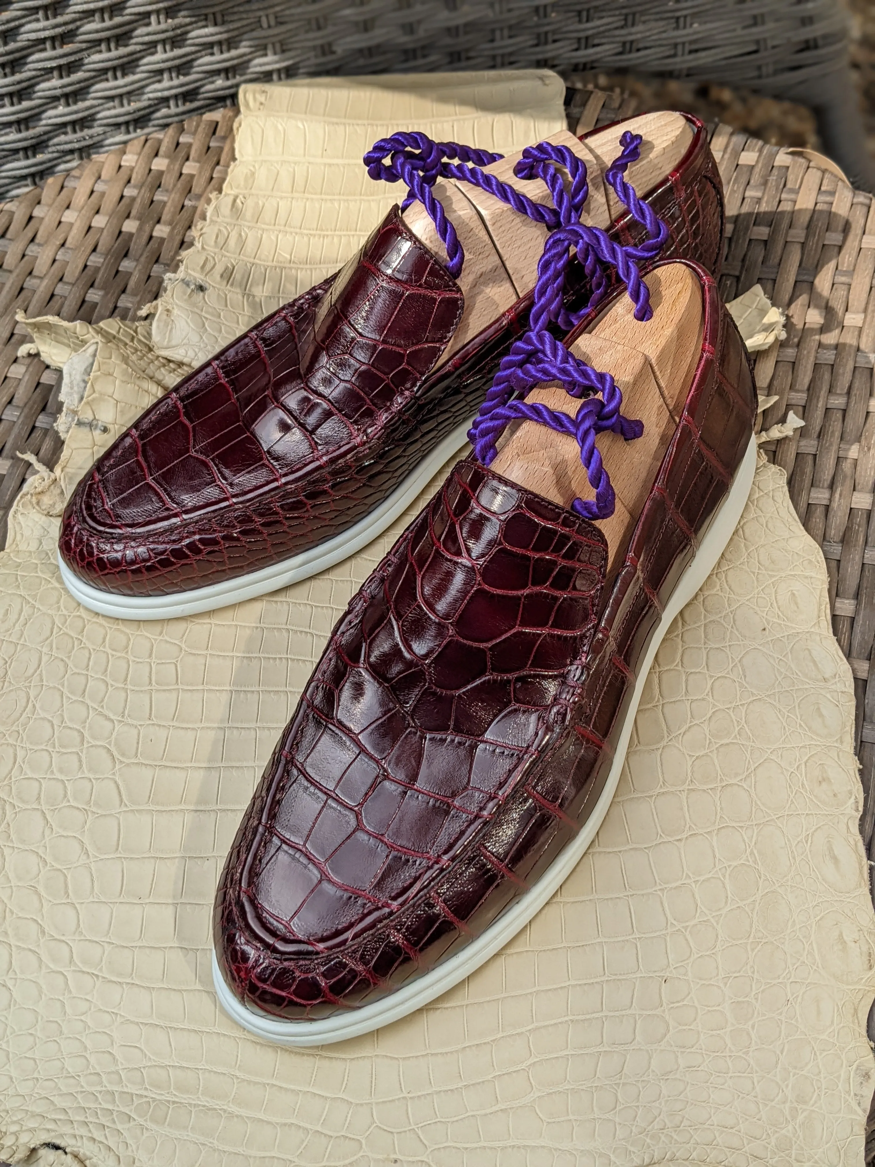 Ascot Cannes - Burgundy Crocodile