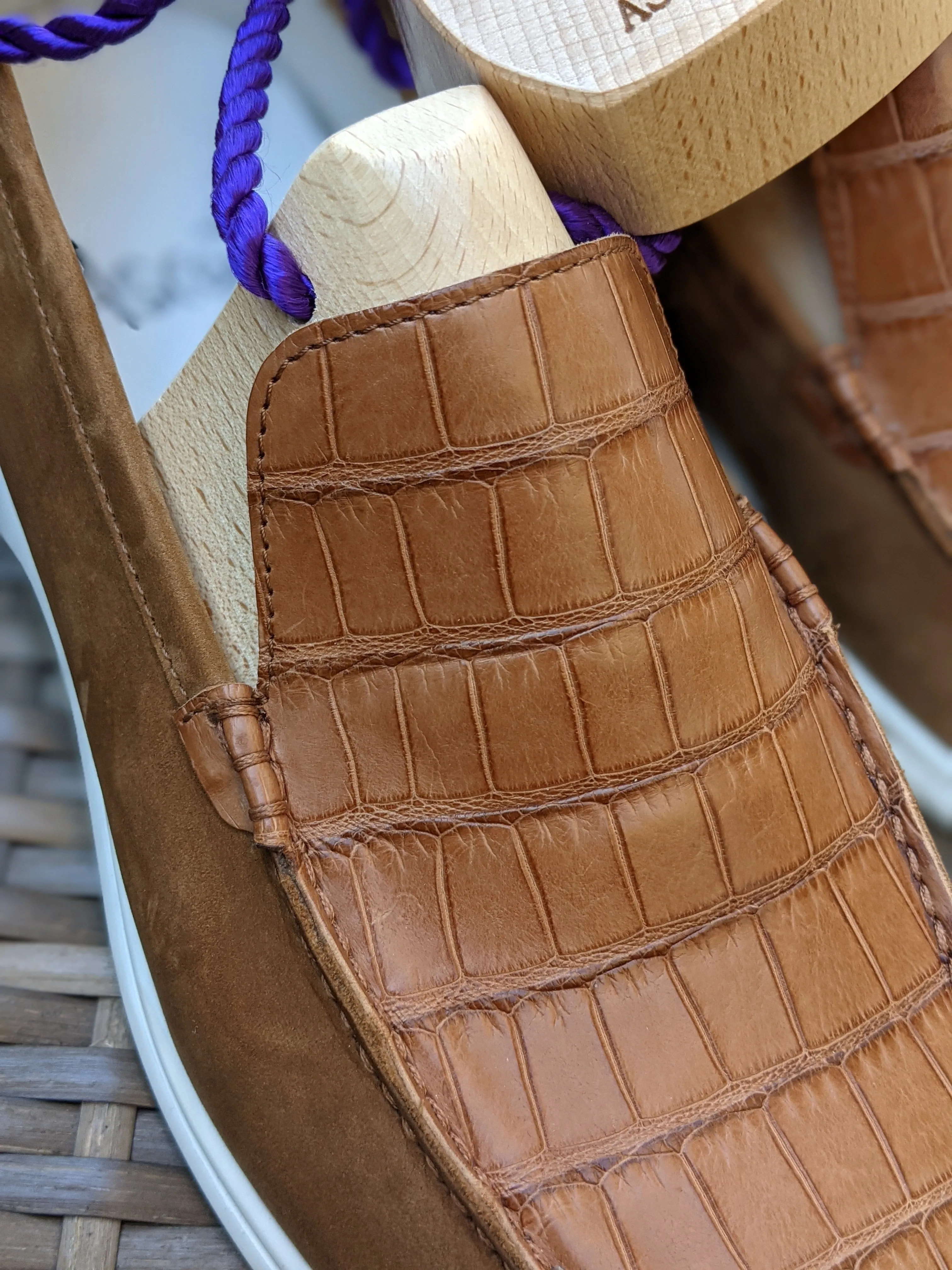 Ascot Cannes - Tan Crocodile