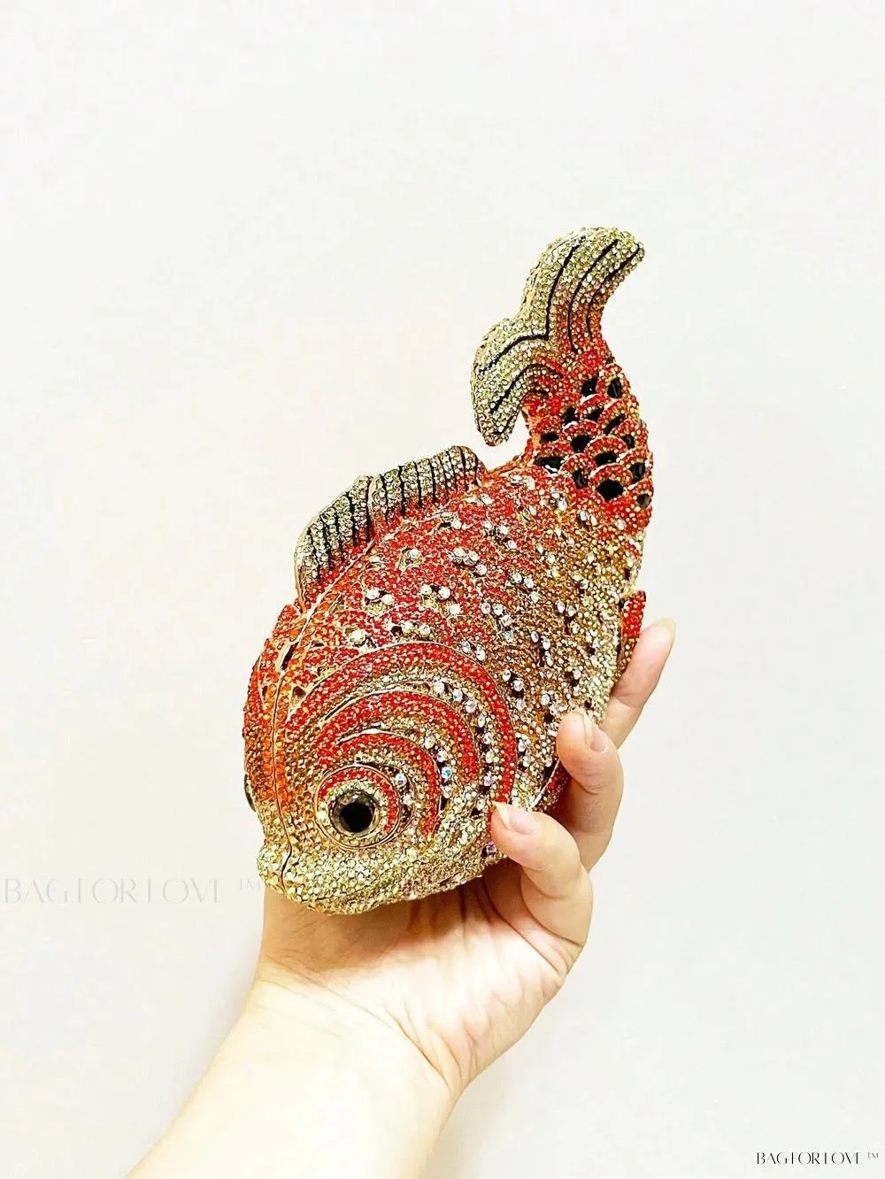 BagForLove - Shimmering Mini Purses for Women's Luxury Events