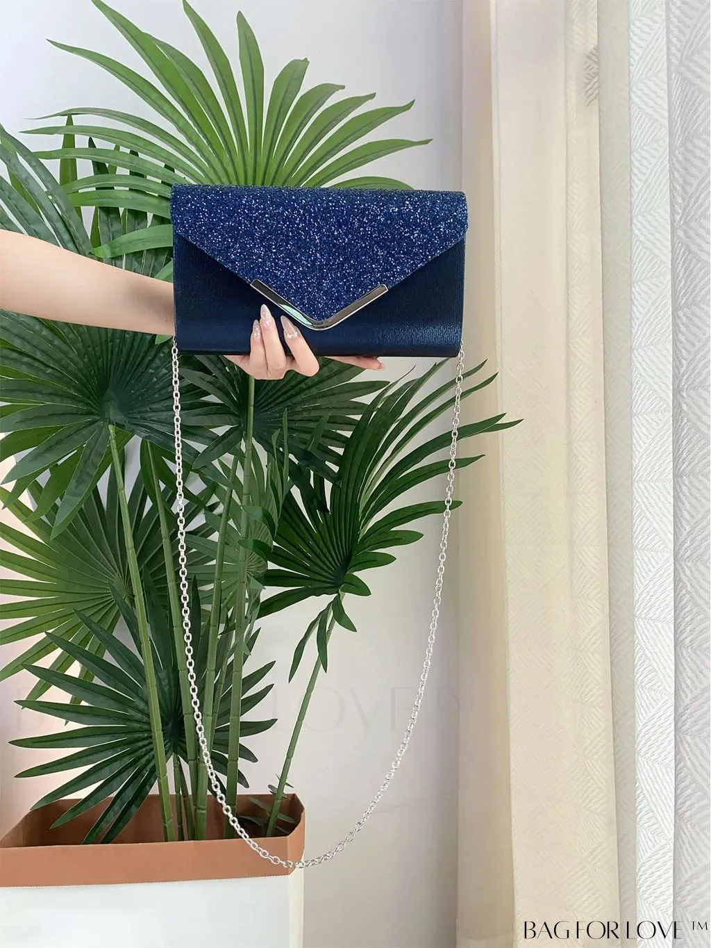 BagForLove - Small Glamorous Glitter Envelope Bag: Perfect for Party Affair