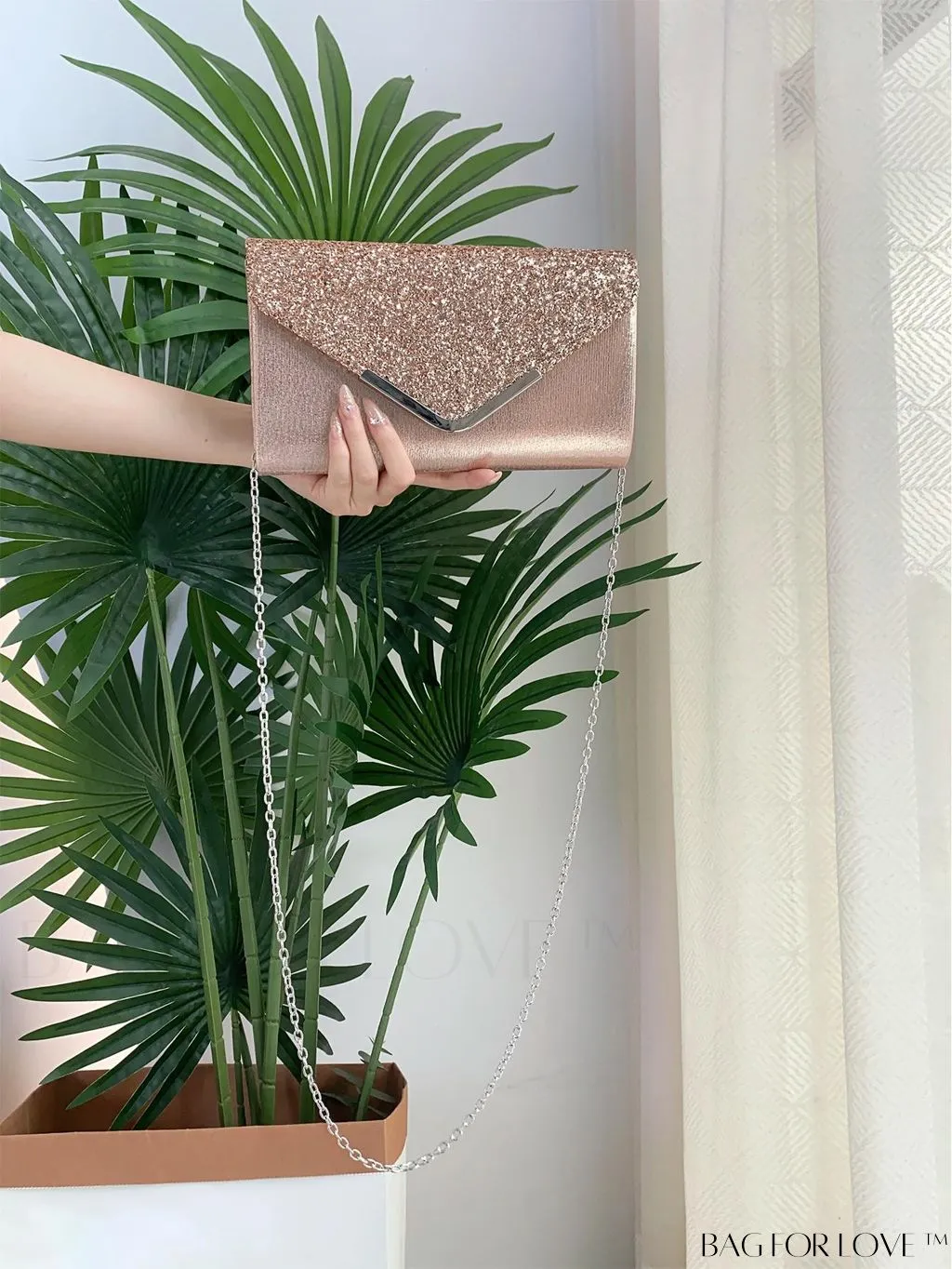 BagForLove - Small Glamorous Glitter Envelope Bag: Perfect for Party Affair
