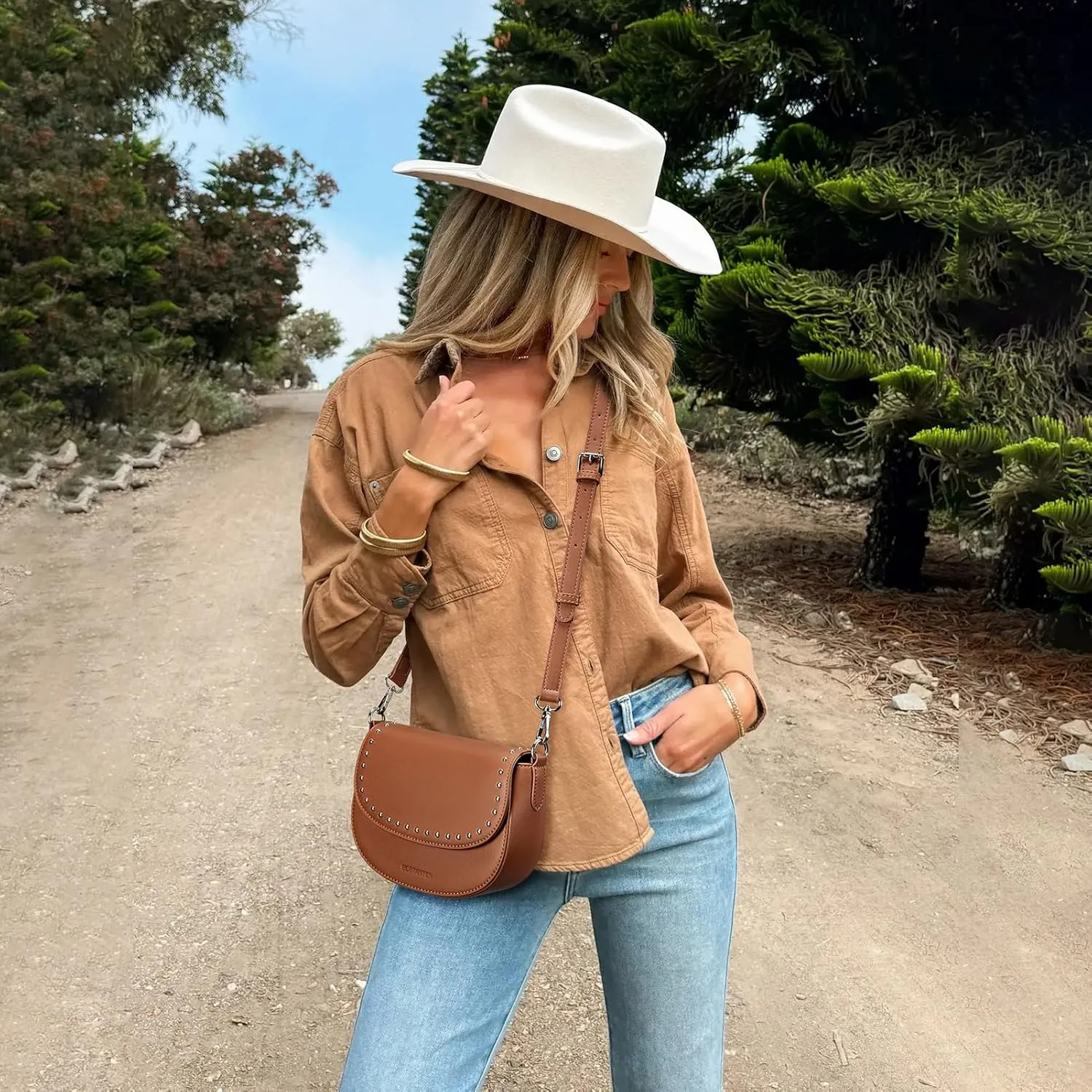 BOSTANTEN Small Crossbody Bags for Women Trendy Vegan Leather Saddle Purse Flap Shoulder Handbags with Adjustable Strap