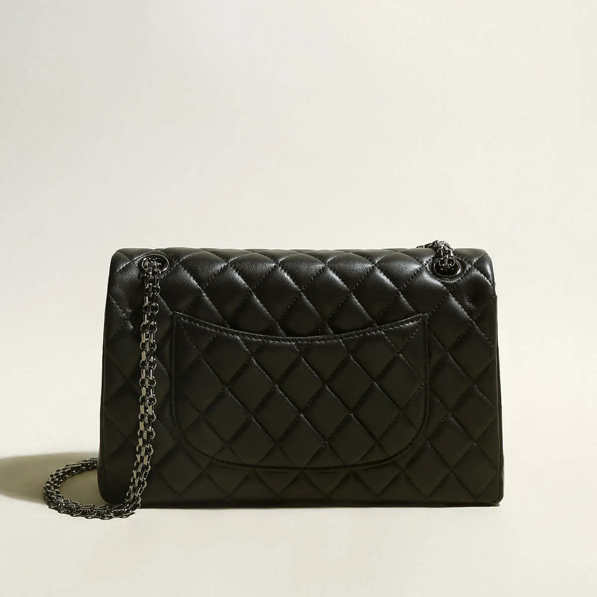 Chain Black Quilted Bag Capacious Metallic Friendly support Massive bargain with Straps