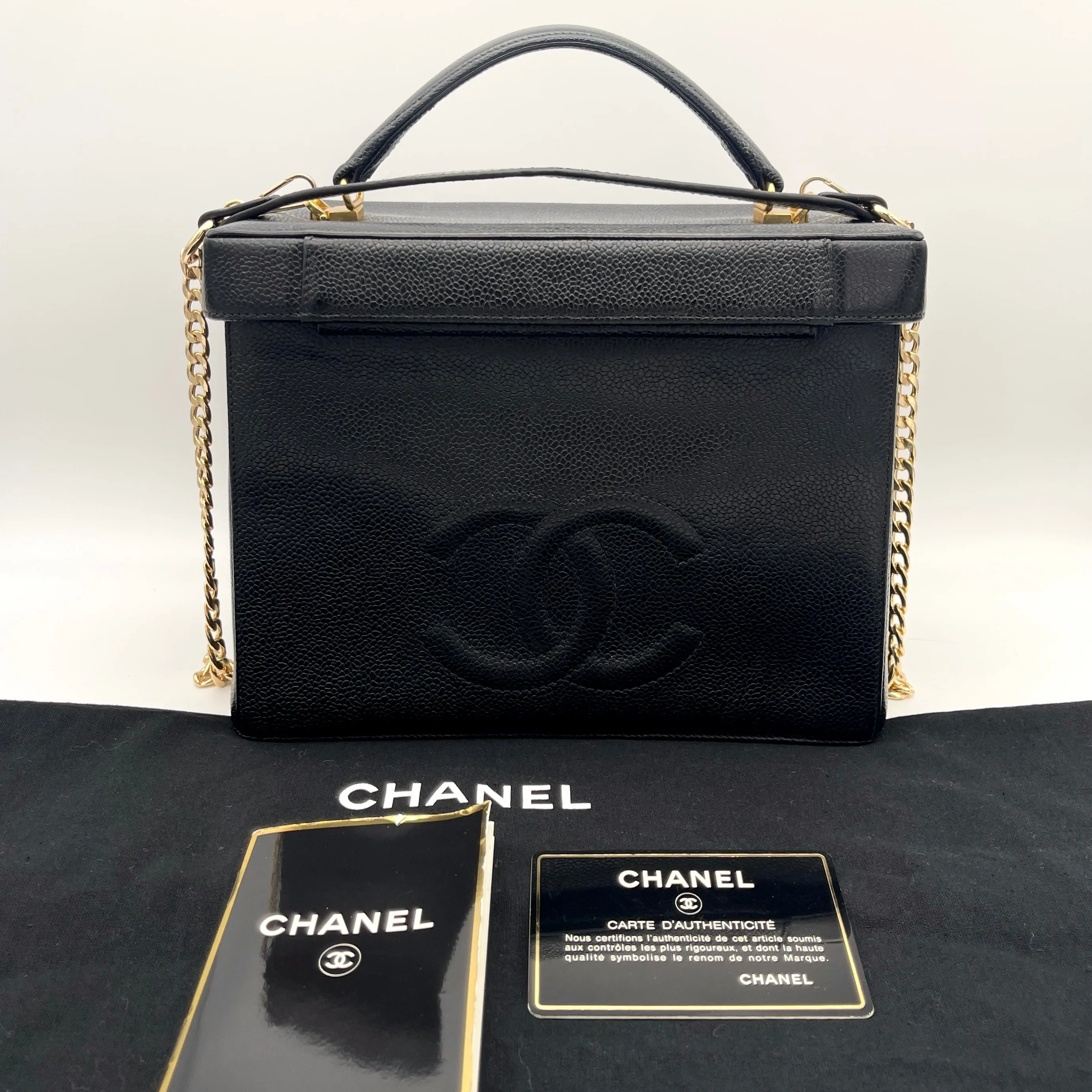 Chanel Vanity/Caviar/Black