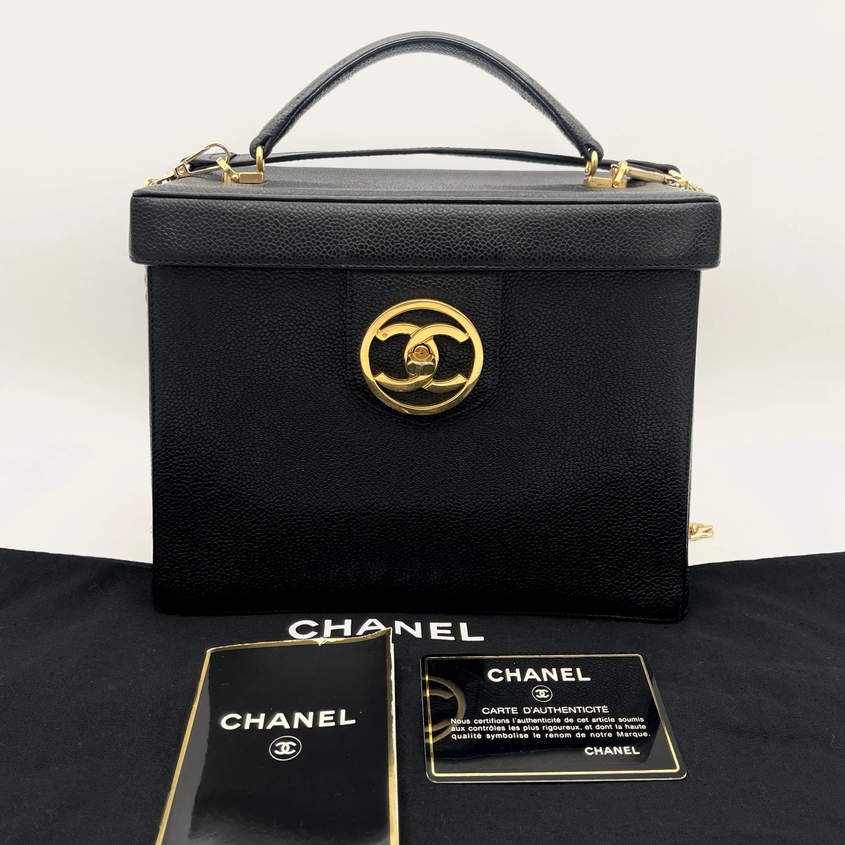 Chanel Vanity/Caviar/Black