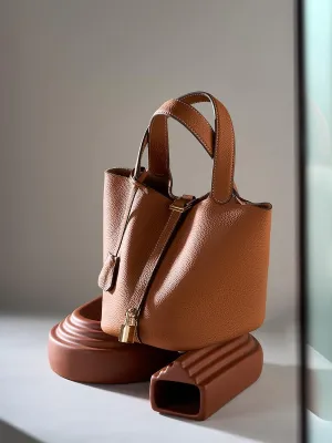Genuine Leather Lock Design Bucket Bag Vegetable Basket for Women, Ladies' Versatile Shoulder Handbag