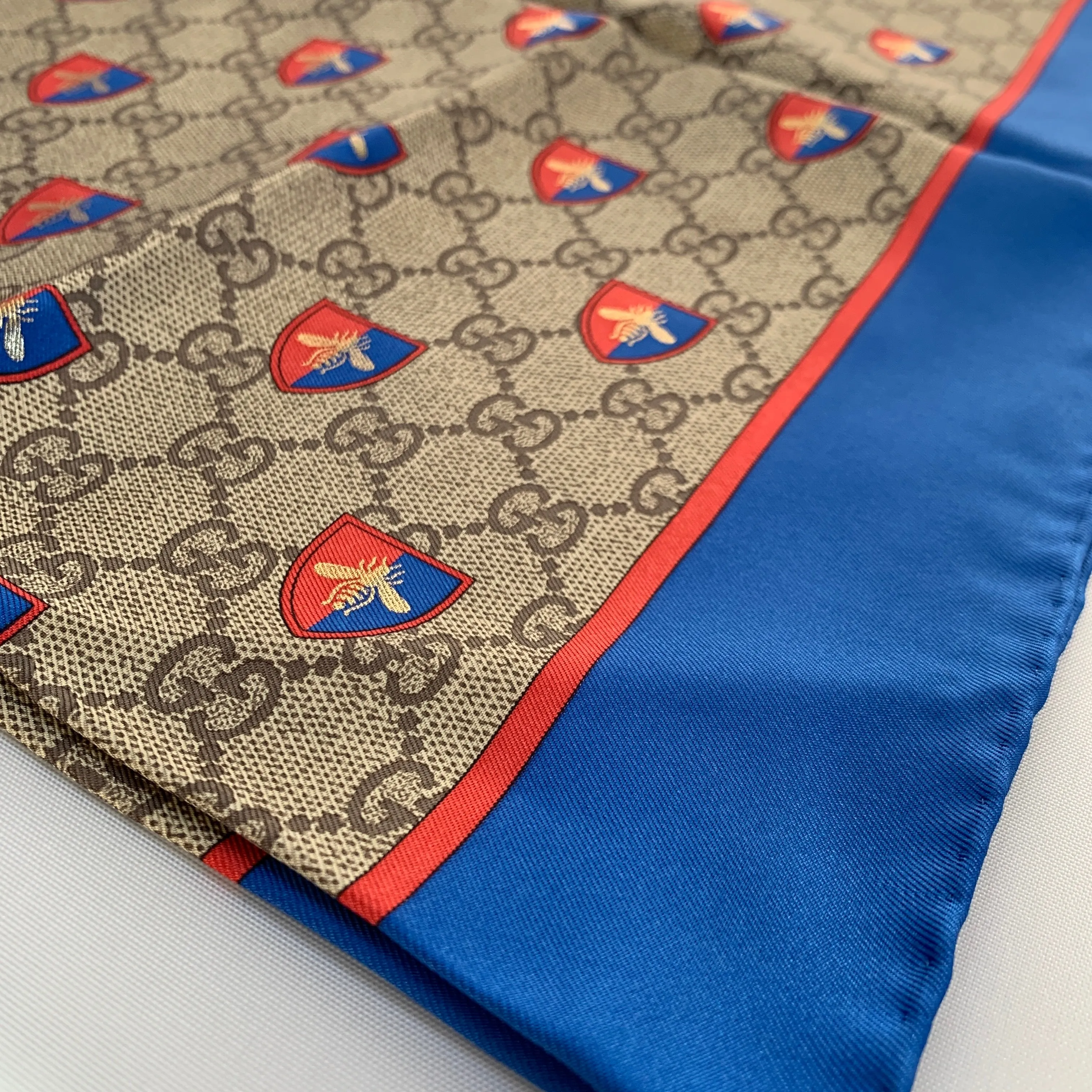 Gucci Scarf with Bee Supreme Crest Customizable options Giveaway offer