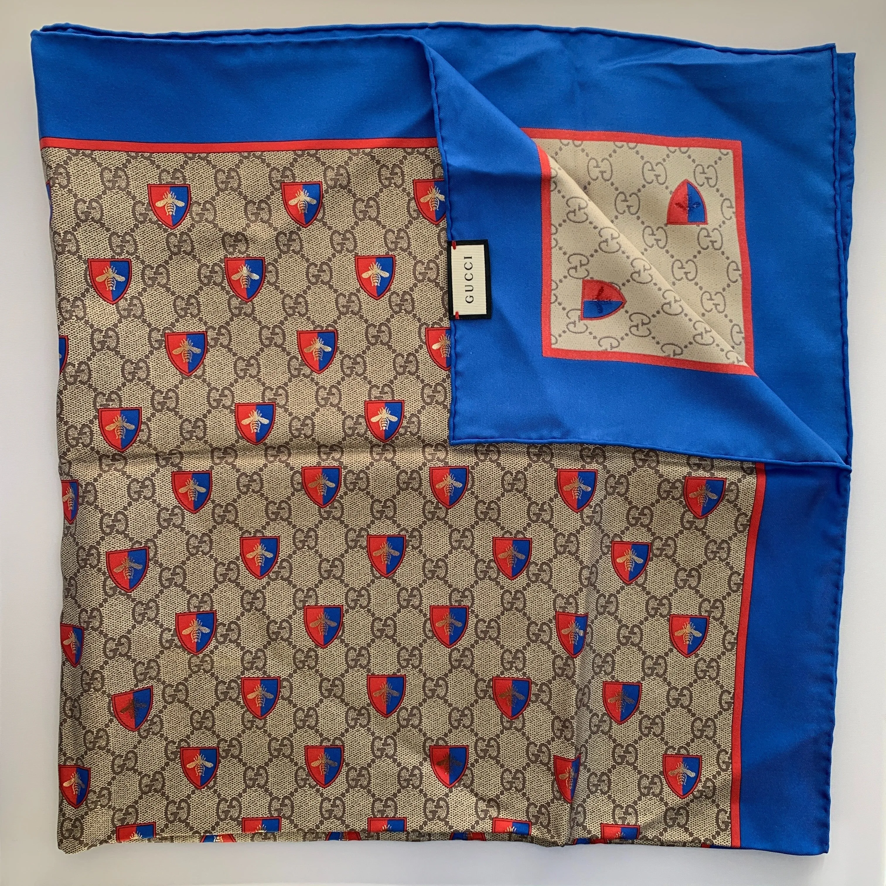 Gucci Scarf with Bee Supreme Crest Customizable options Giveaway offer