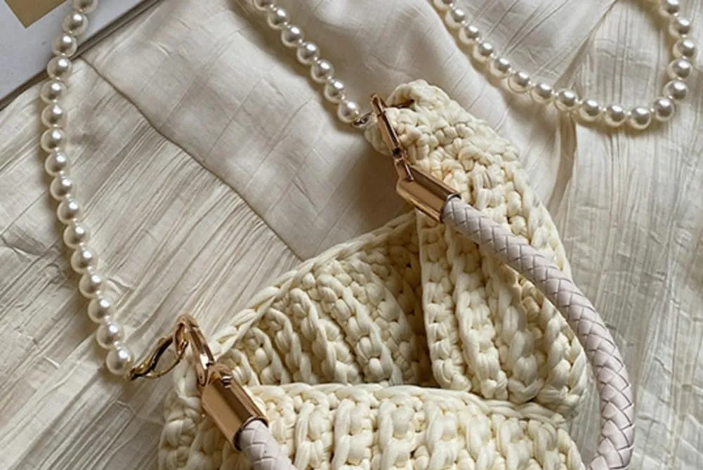 Handwoven Fashion Seashell Bag for Women Crochet Beach Bag Unique Boho Clutch with Pearl Strap Leather Handle 2025