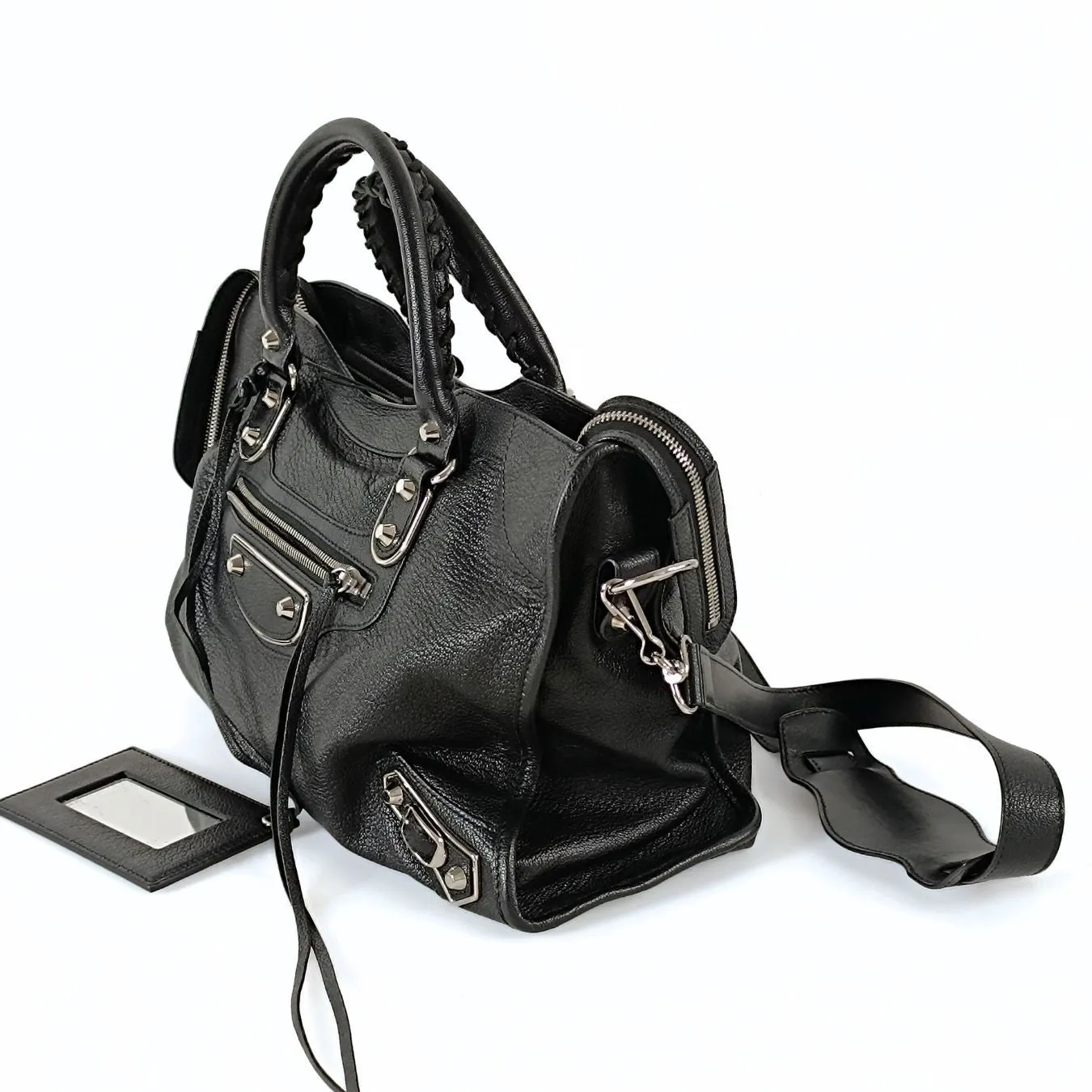 Le City in Unbeatable assortment Medium bag Satisfied customers Balenciaga BALENCIAGA Metallic shoulder Balenciaga leather black