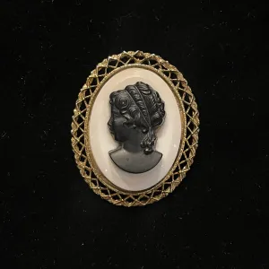 Oval White & Black Cameo Brooch Pendant With Gold Trim