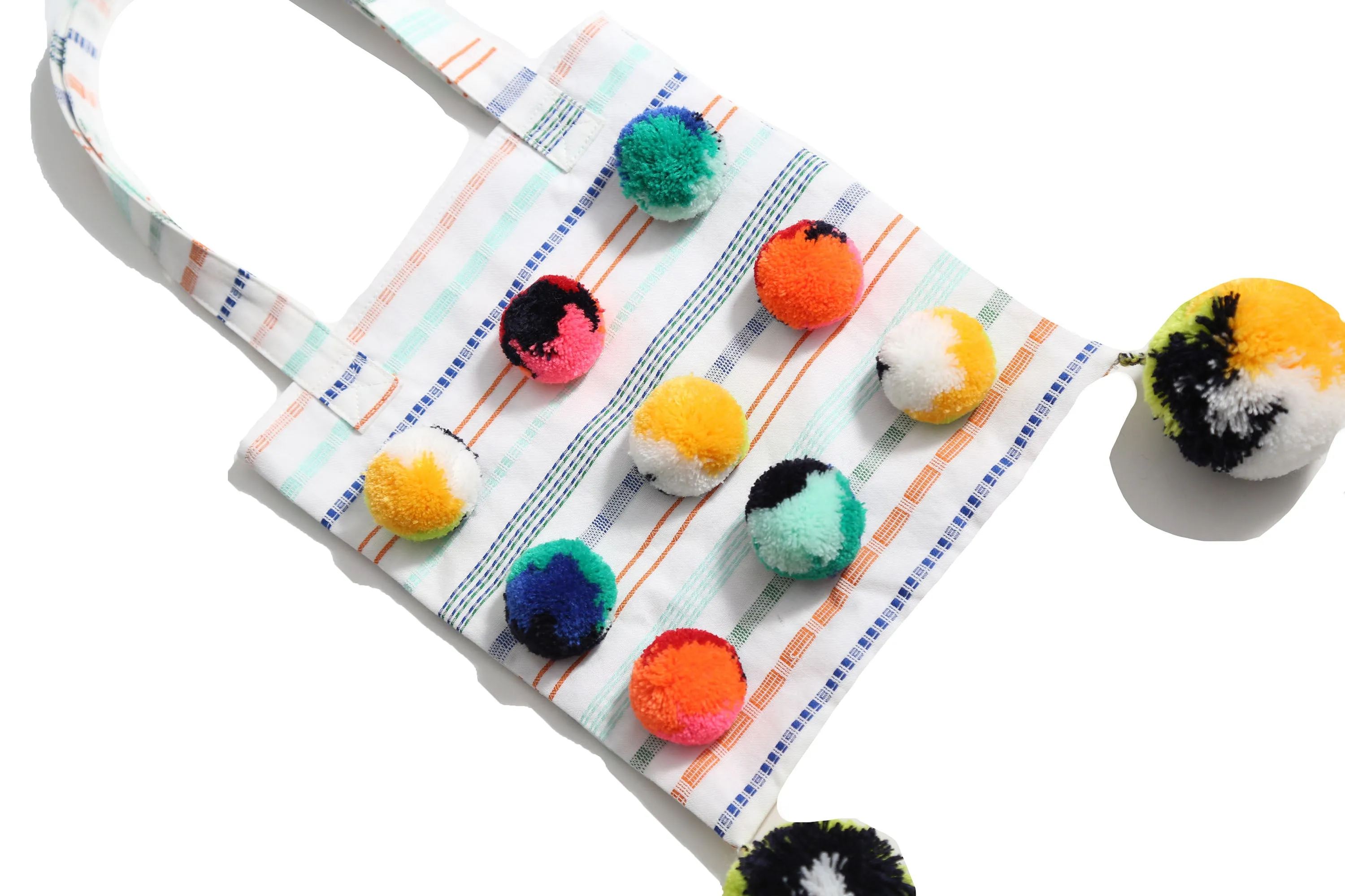 POM POM MESSENGER TOTE