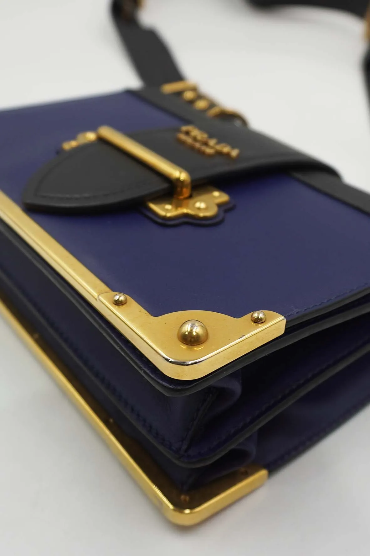 Saffiano-Trimmed City Calf Cahier Bag Blue