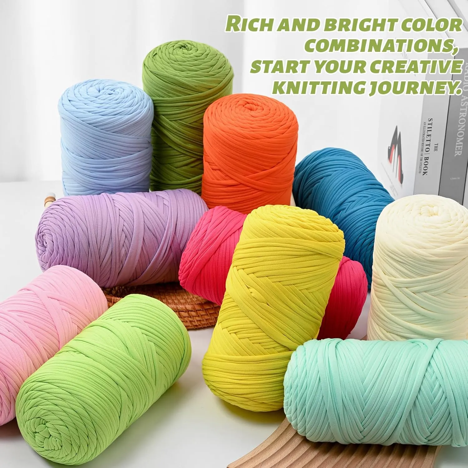 Soft Tshirt Crochet Yarn, 400g/114yds High Elastic Hand Knitting Yarns, Thick T Shirt Yarn for Crocheting Bags, Baskets, Cushions, DIY Crafts（Brown）