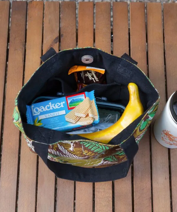 World Trip Hand Bag